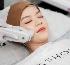 Package Facial Signature + Hifu Full Face